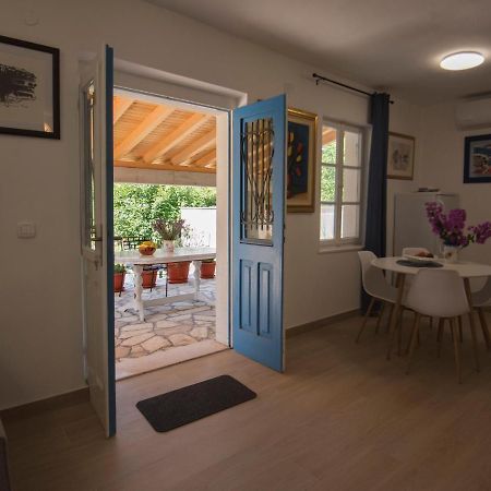 Studio Apartman Roza Ston Exterior foto