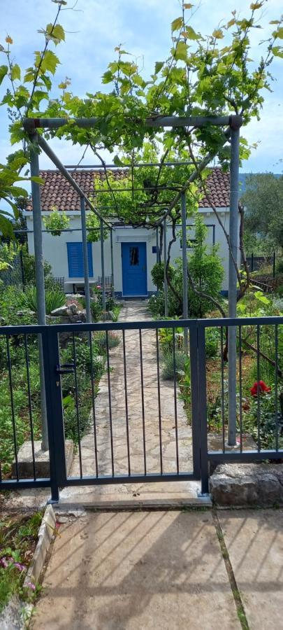 Studio Apartman Roza Ston Exterior foto